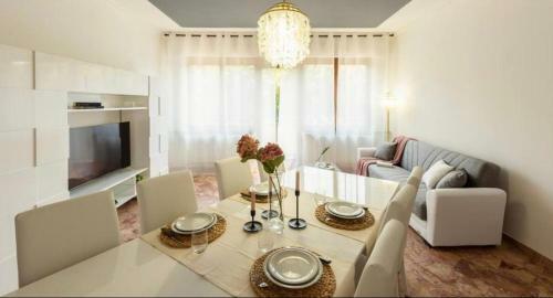 Como Diamond Apartment