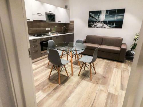 Locazione Turistica Luxury Apartments-1