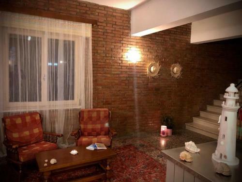 Hostal Room In Bb - Hotel Villa Alexandra