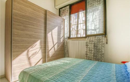 Nice Apartment In Lido Adriano With 4 Bedrooms