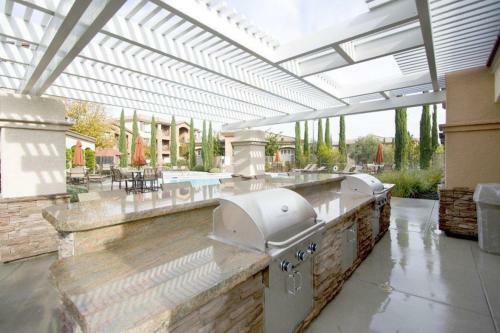 Apartamentos Sacramento Guest Services