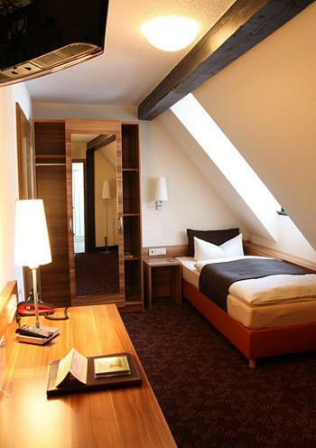 Hostal Hotel Goldener Hirsch