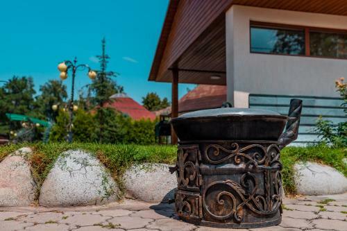 G?lden Dragon Villa Hotel
