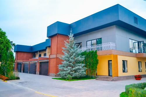 G?lden Dragon Villa Hotel