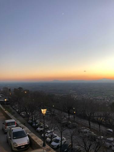 Cortona: Uno Sguardo Sull'infinito
