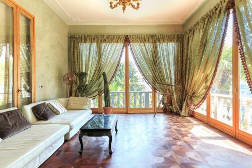 Historical Villa Gina With Magic Lake View