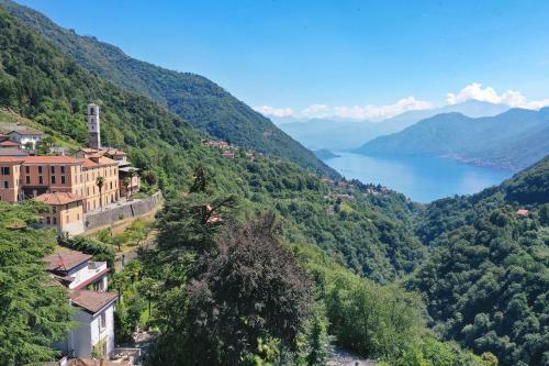 Historical Villa Gina With Magic Lake View