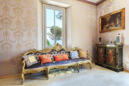 Historical Villa Gina With Magic Lake View