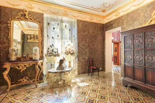 Historical Villa Gina With Magic Lake View