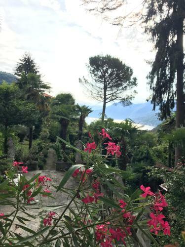 Historical Villa Gina With Magic Lake View