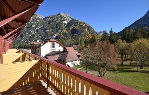 Awesome Apartment In Dobbiaco With Sauna