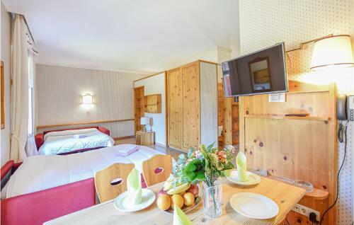 Beautiful Apartment In Dobbiaco With Sauna