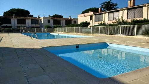 Apartamento Beau Studio Dans R�sidence Priv�e, Piscine, Mer