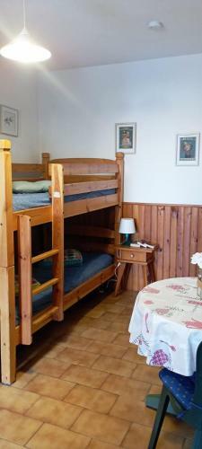 Apartamento Beau Studio Dans R�sidence Priv�e, Piscine, Mer