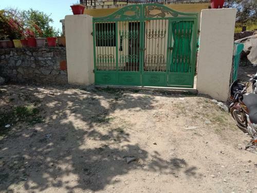 Villa Red Cottage Mount Abu