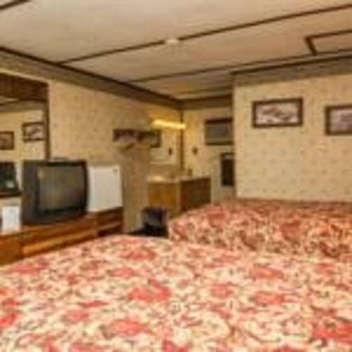 Dutch Treat Motel