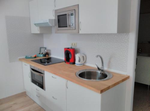 Apartament Via De L'imperi Rom�