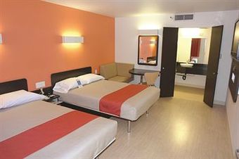 Motel 6 Petaluma