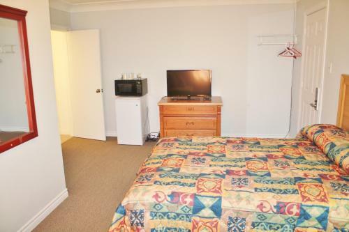 Tulip Motel