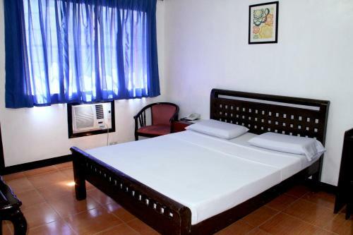Crosswinds Ocean Hotel