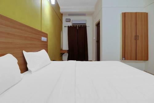 Hotel Oyo 88267 Diamond Inn