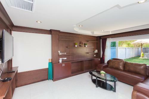 Baan Intira Pool Villa