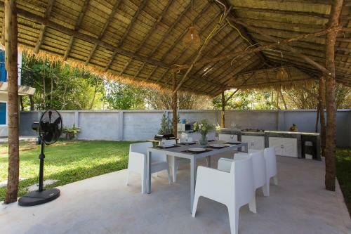 Baan Intira Pool Villa
