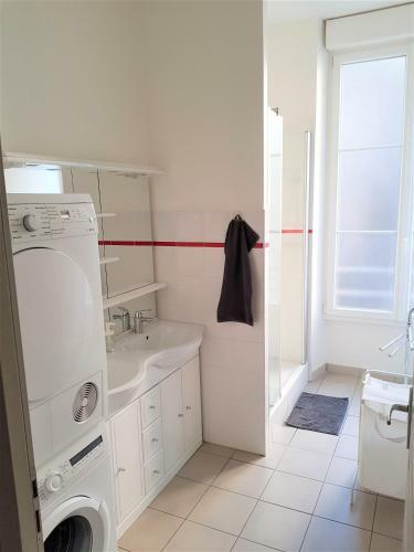 Apartamento Suite Cours Langlet - Vue Sur La Place Lobet - 1c