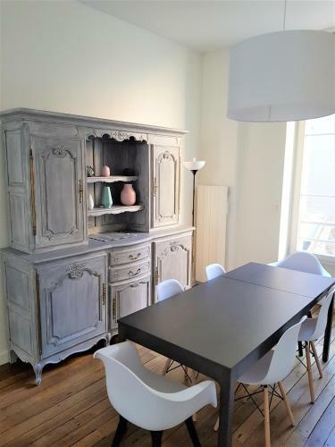Apartamento Suite Cours Langlet - Vue Sur La Place Lobet - 1c