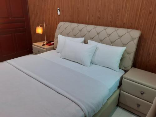 Hostal Hz Green Line Motel