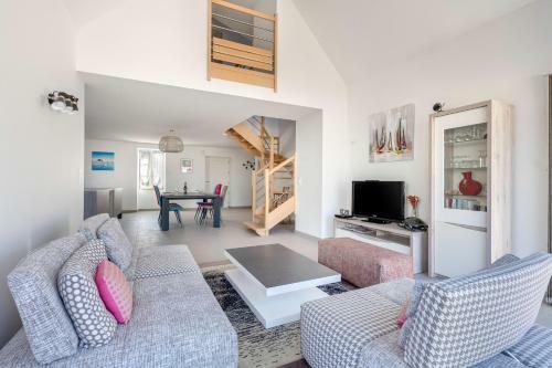 Grande Maison Pour 8 A St Armel