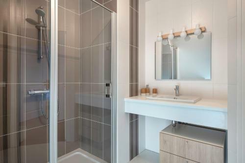 Grande Maison Pour 8 A St Armel