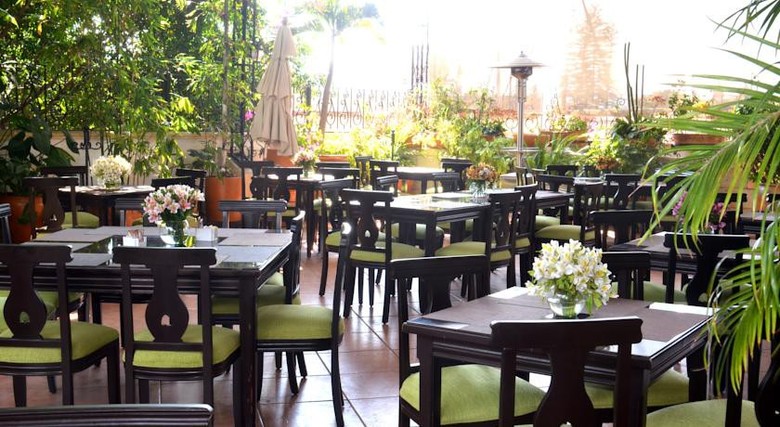 Los Pilares Hotel