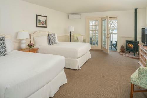 Hotel Spruce Point Inn Resort And Spa
