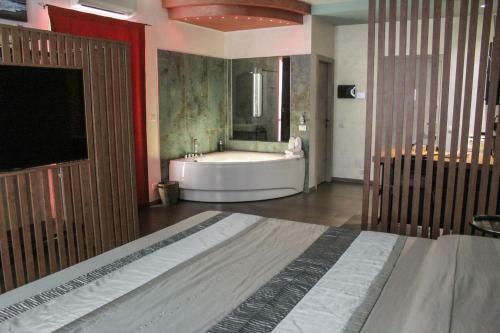 Garda Fantasy Apartment - Jacuzzi