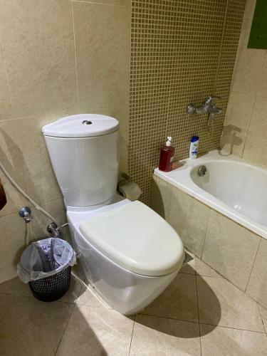 Apartamento Entire Studio Flat In Sharjah.
