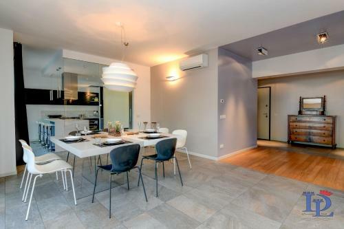 Apartamento Desenzanoloft Oscar Luxury Suite