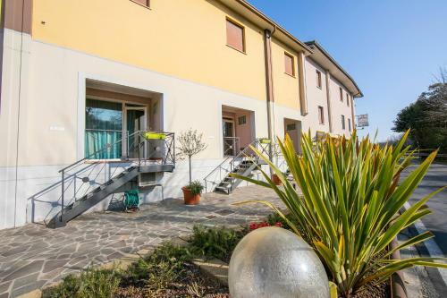 Yellow, Orange, Blue Apartments Desenzano