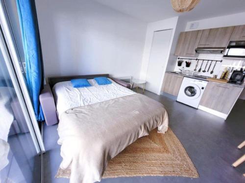 Inviting Holiday Home In Saint-hilaire-de-riez With Balcony