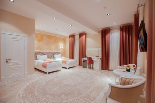 Silk Road Empire Hotel