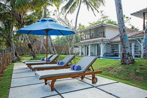 Nilwella Palms - Fabulous Beachfront Villa