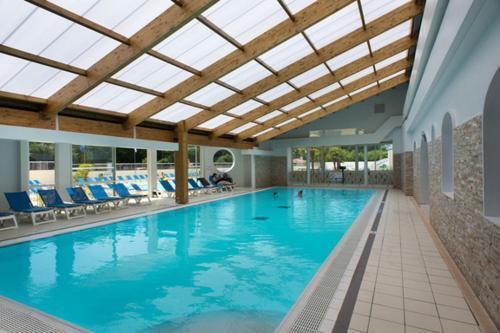 Charmant Mobile-home 6 Personnes - Camping 4*