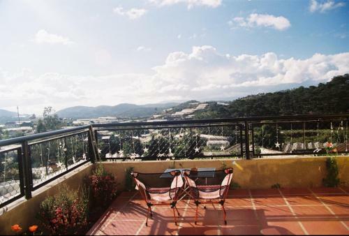Hostal Nh� M�y