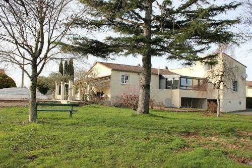 Belle Villa Au Calme Avec Piscine Couverte
