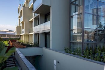 Aparthotel Suytes Business Studios