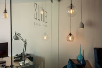 Aparthotel Suytes Business Studios