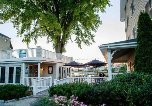 Posada The Breakwater Inn & Spa