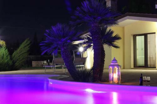 Hostal Holiday Home
