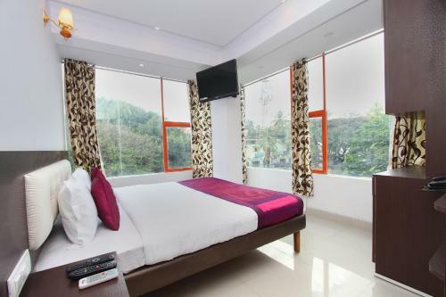 Hotel Oyo Flagship 9036 Silver Nest