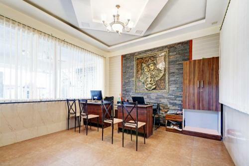 Hotel Oyo Flagship 83187 Shiv Enclave
